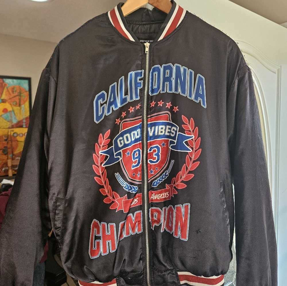 🌟3/$25🌟 Vintage like Bomber jacket